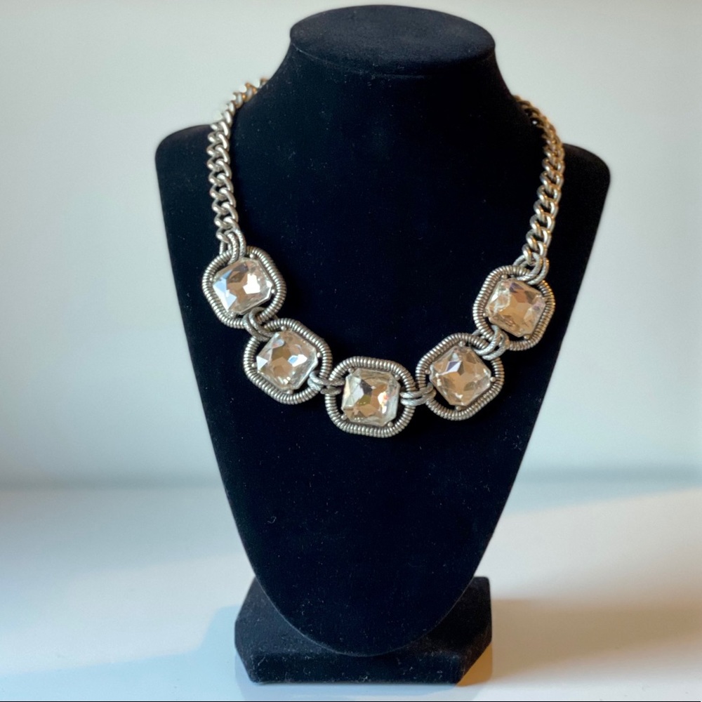 Statement necklace - Picture 3 of 6
